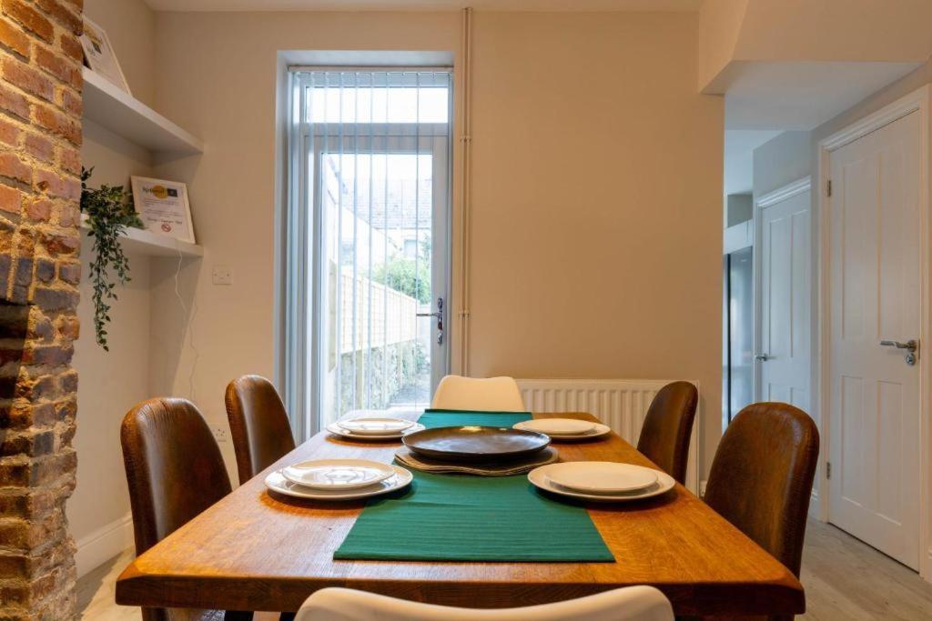 Stylish Stadium Stay, Centre With Parking Cardiff