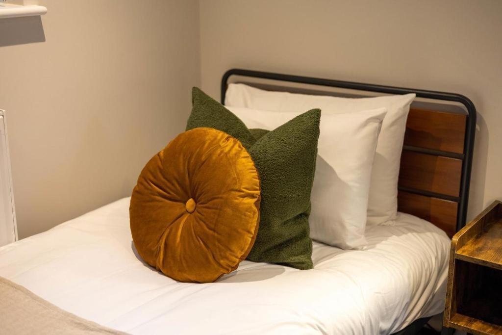 Apartment Stylish Stadium Stay, Centre With Parking *